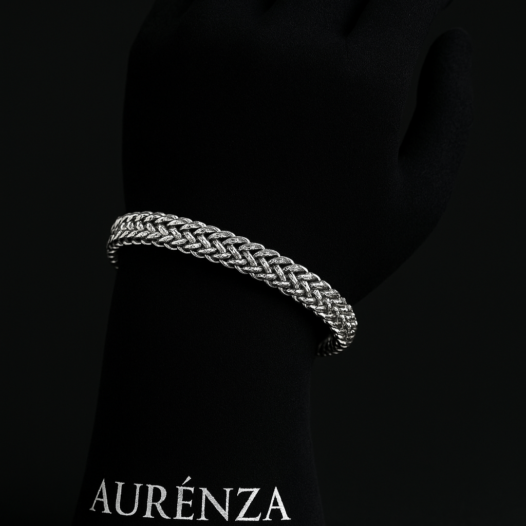 Sleek snake bracelet