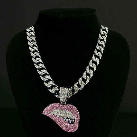 Flirty Biting lips w Classic Cuban chain